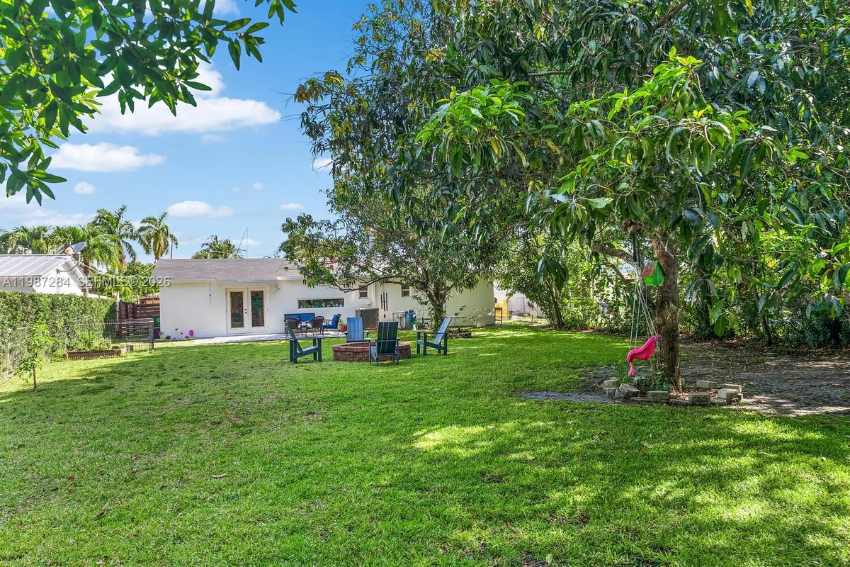 1724 SW 4th St, Fort Lauderdale FL 33312