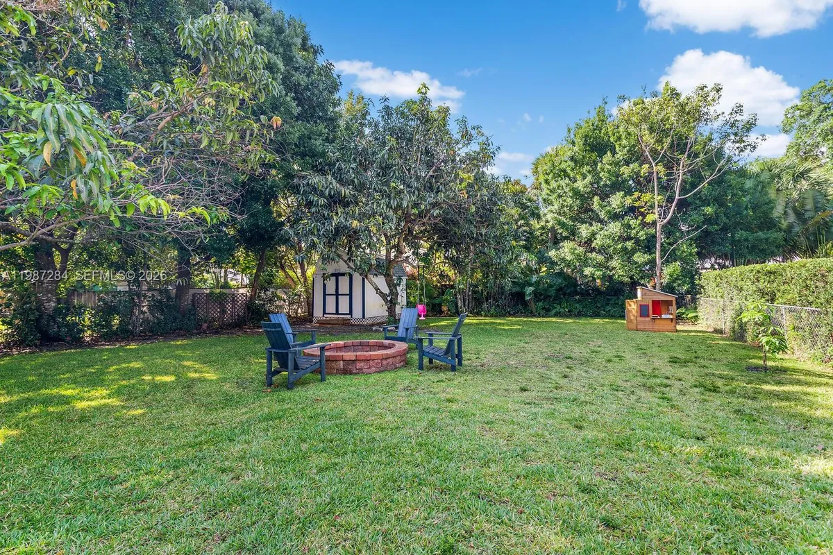 1724 SW 4th St, Fort Lauderdale FL 33312