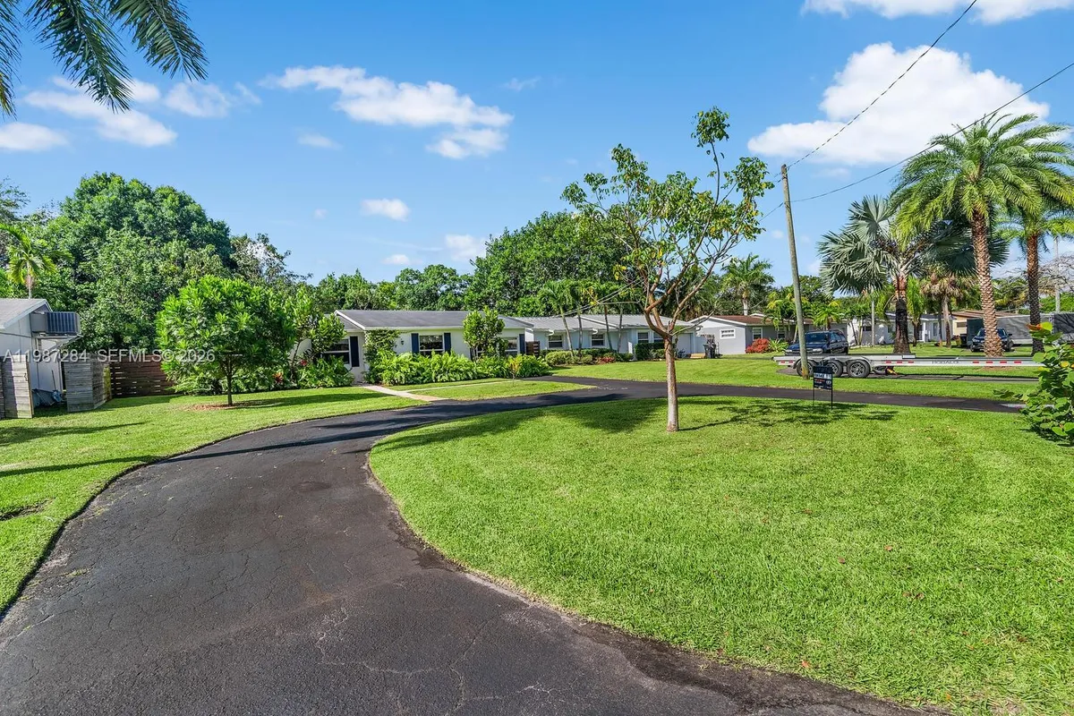 1724 SW 4th St, Fort Lauderdale FL 33312