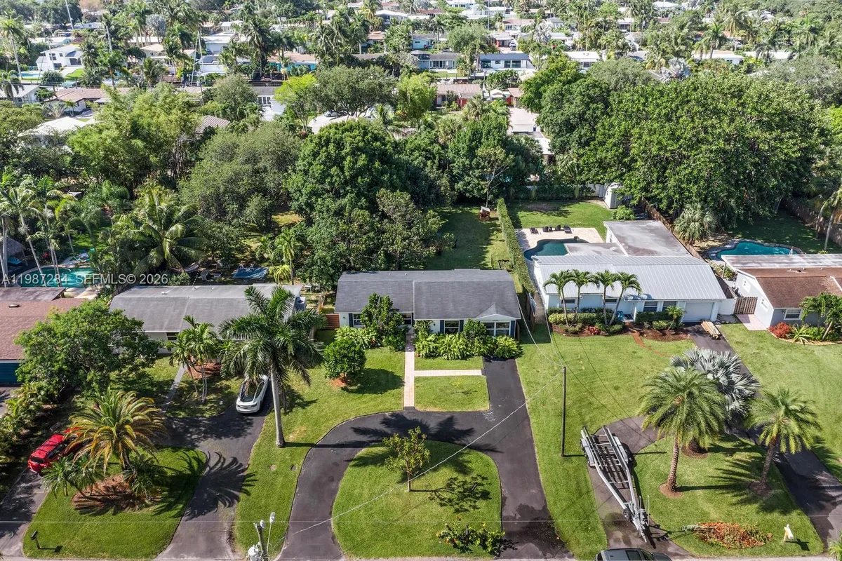 1724 SW 4th St, Fort Lauderdale FL 33312