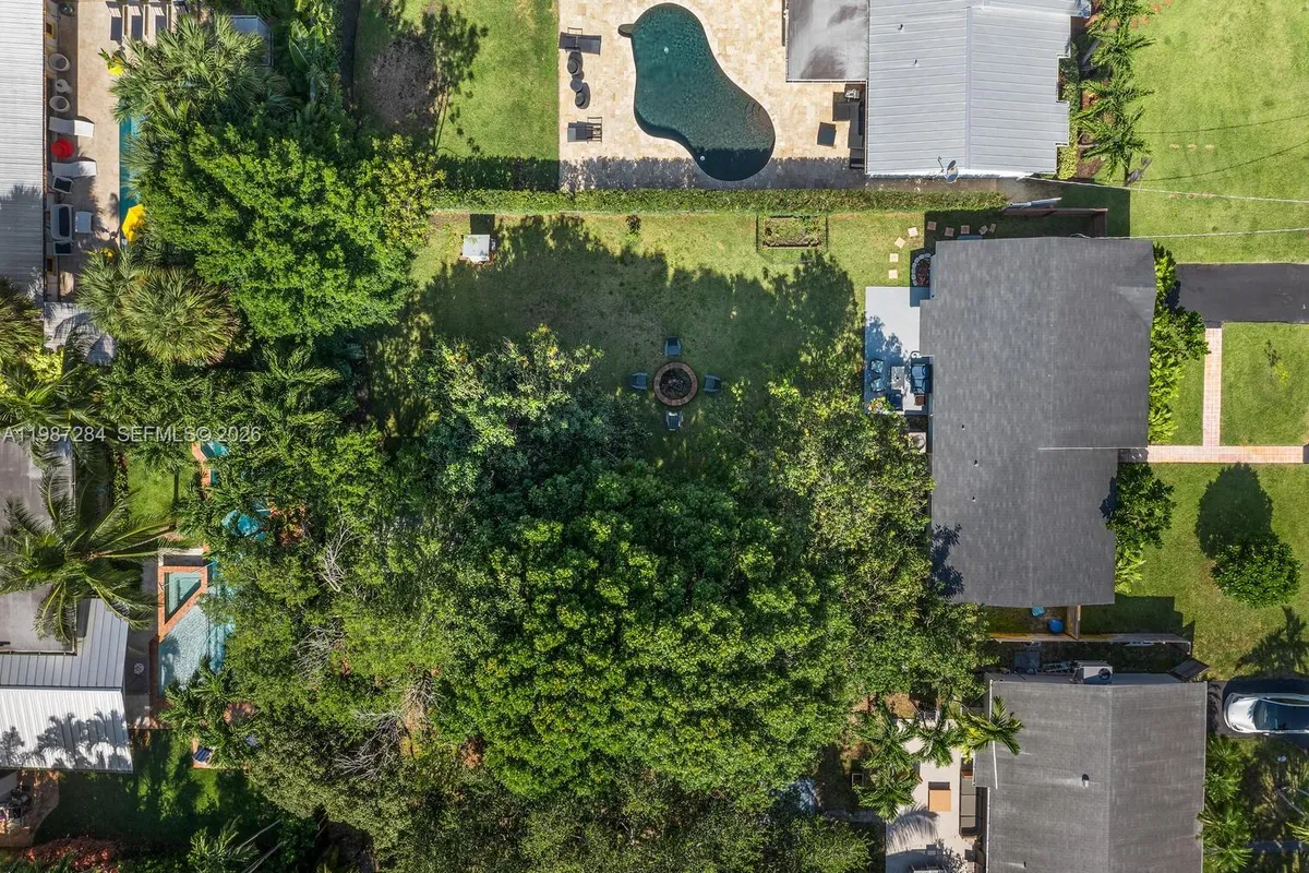 1724 SW 4th St, Fort Lauderdale FL 33312