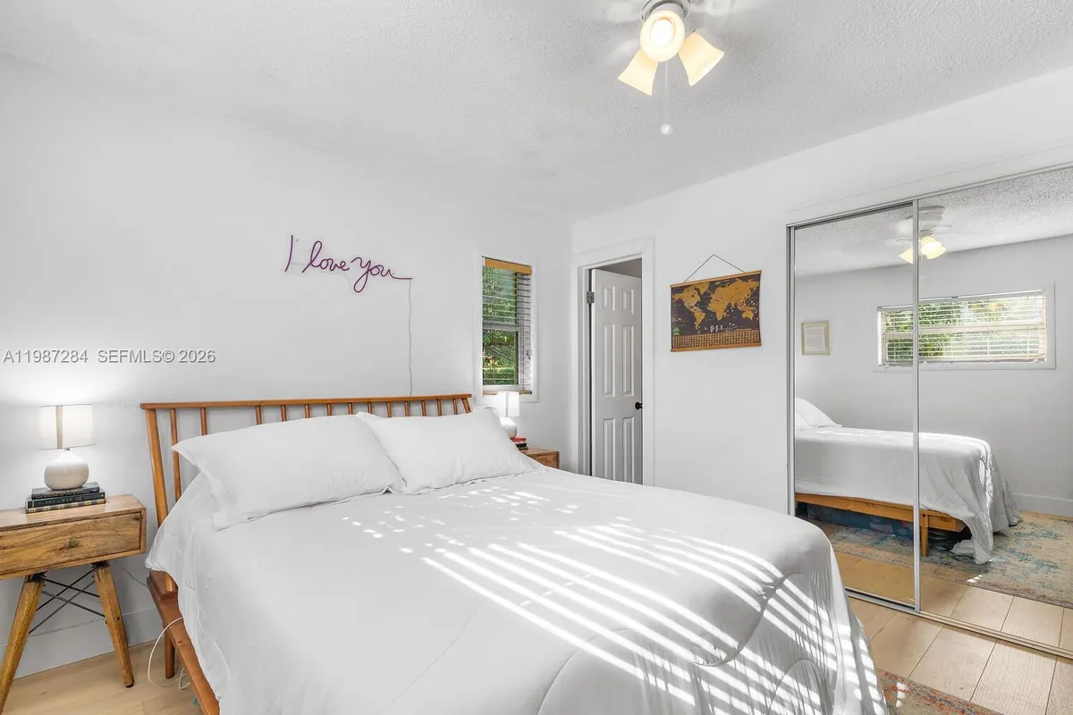 1724 SW 4th St, Fort Lauderdale FL 33312