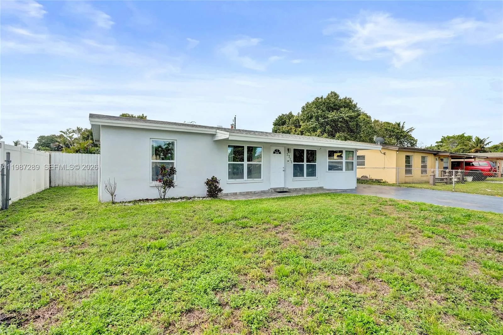 3320 NW 18th St, Lauderhill FL 33311