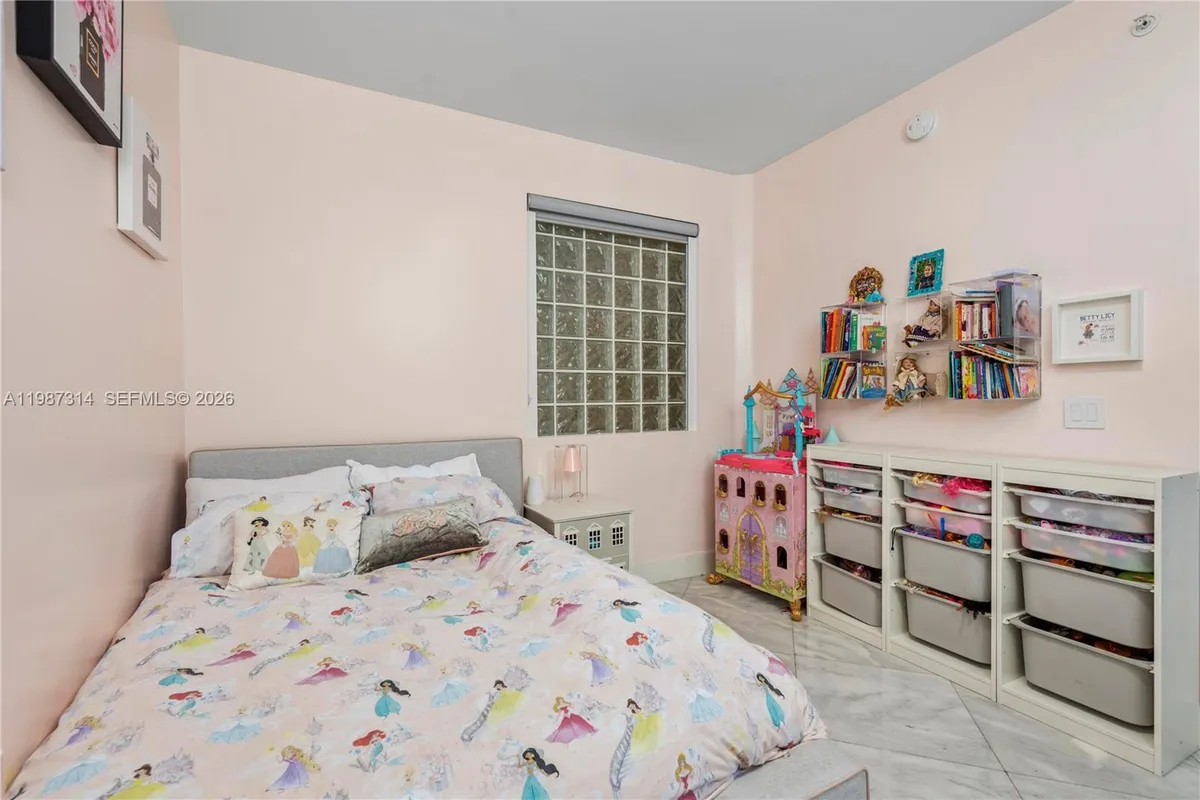 3330 NE 190th St # 1715, Aventura FL 33180