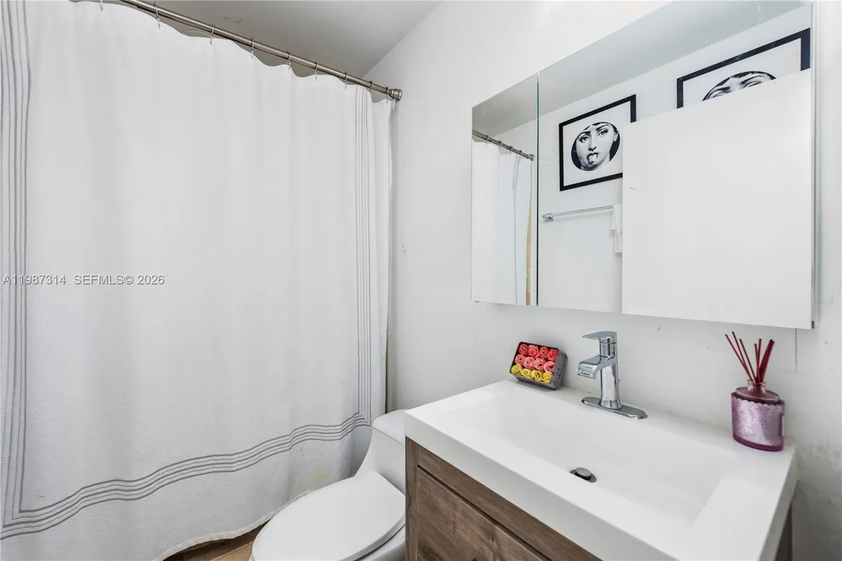 3330 NE 190th St # 1715, Aventura FL 33180