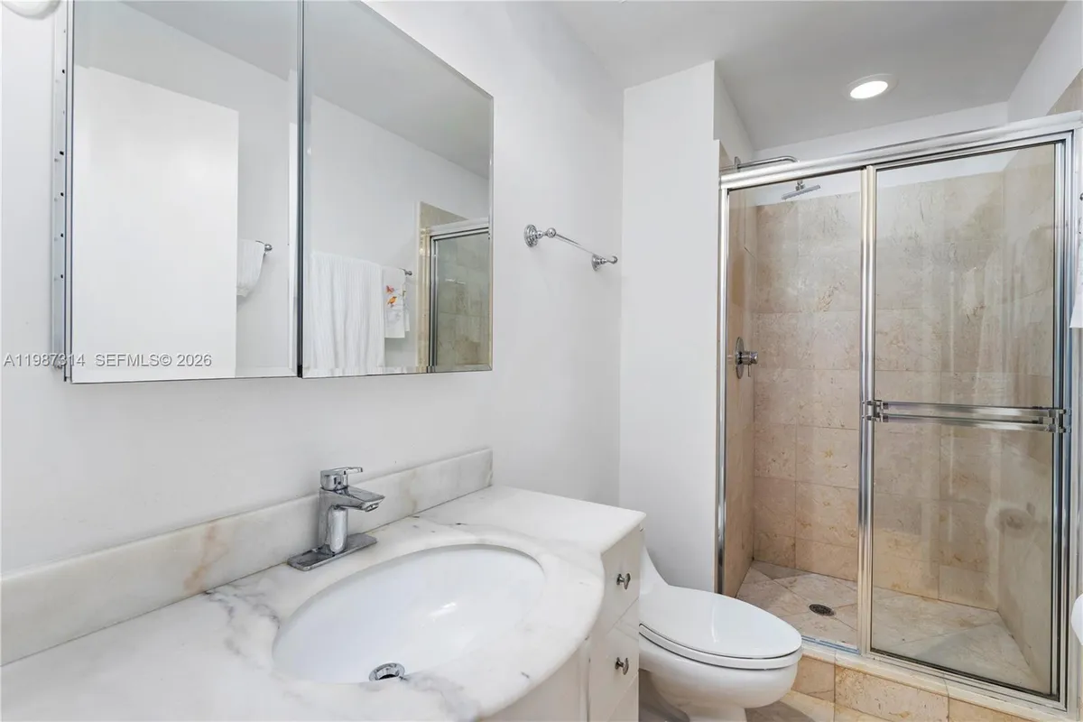 3330 NE 190th St # 1715, Aventura FL 33180