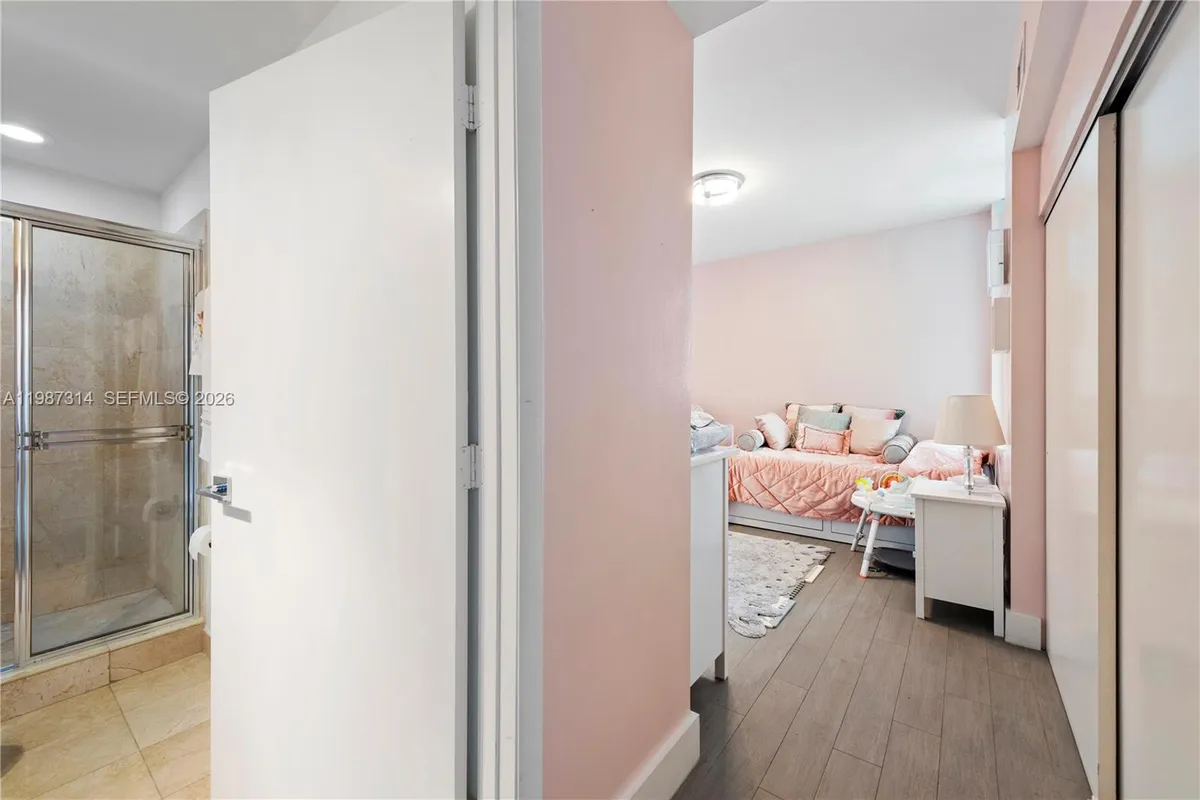 3330 NE 190th St # 1715, Aventura FL 33180