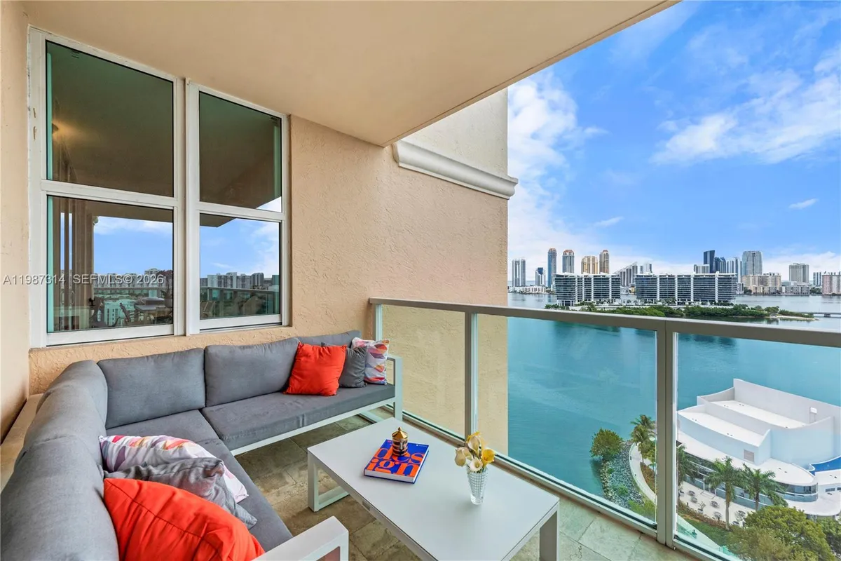 3330 NE 190th St # 1715, Aventura FL 33180