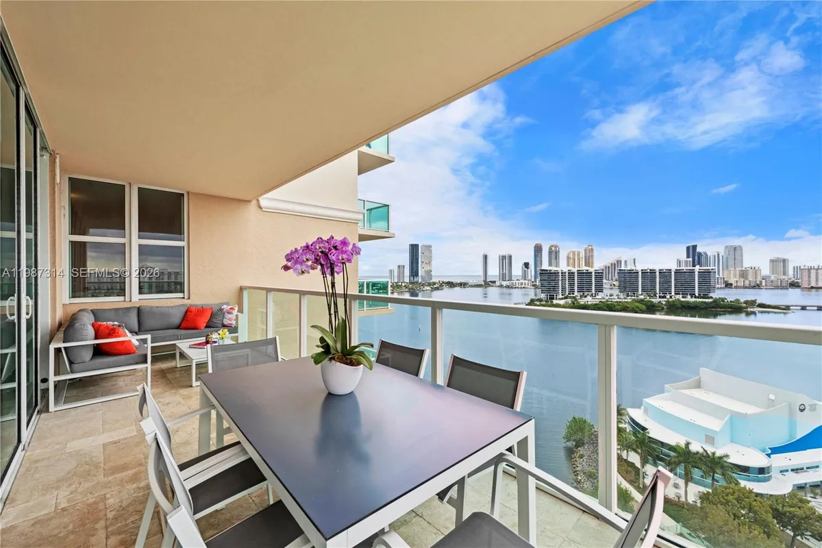 3330 NE 190th St # 1715, Aventura FL 33180