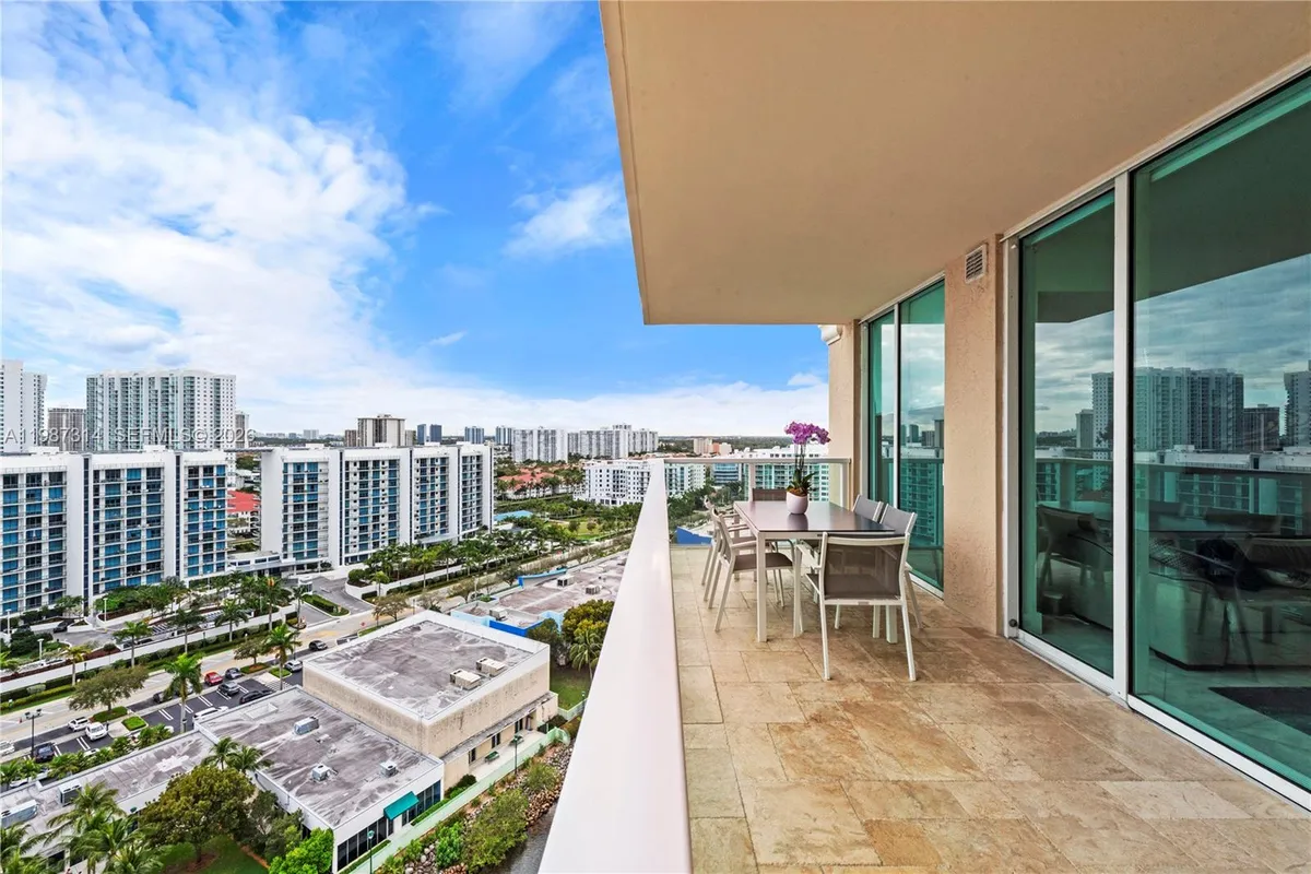 3330 NE 190th St # 1715, Aventura FL 33180