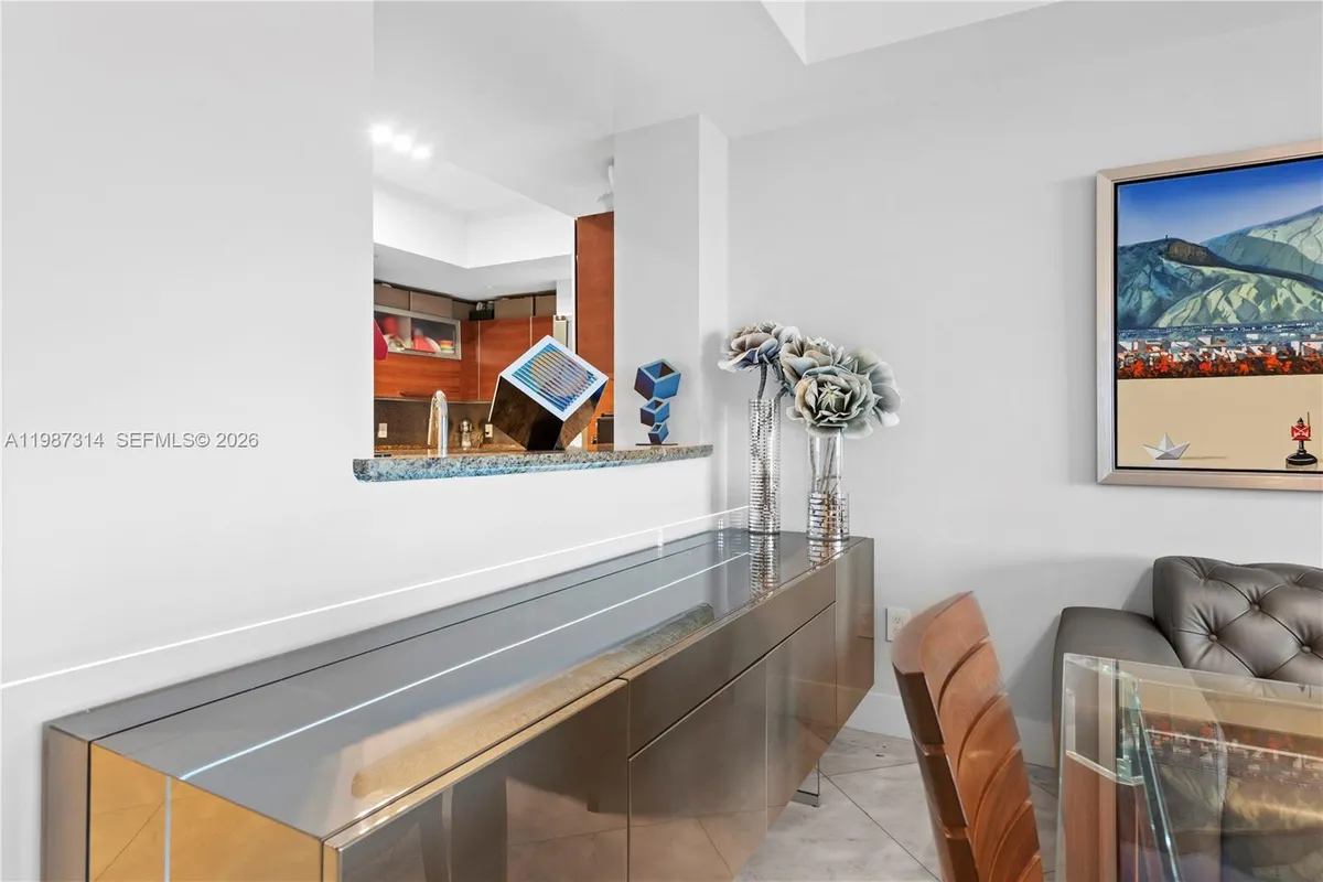 3330 NE 190th St # 1715, Aventura FL 33180