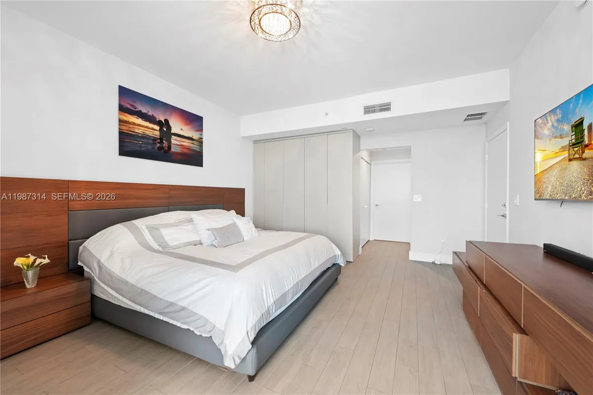 3330 NE 190th St # 1715, Aventura FL 33180