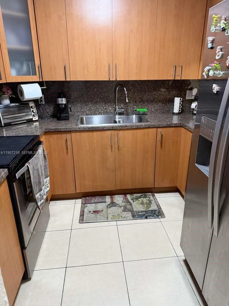 1900 W 68th St # A205, Hialeah FL 33014