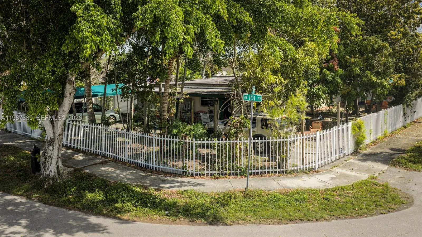 4661 SW 101st Ave, Miami FL 33165