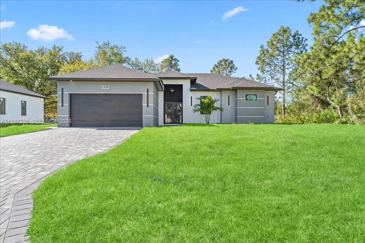 3013 14th St W,, Lehigh Acres FL 33971