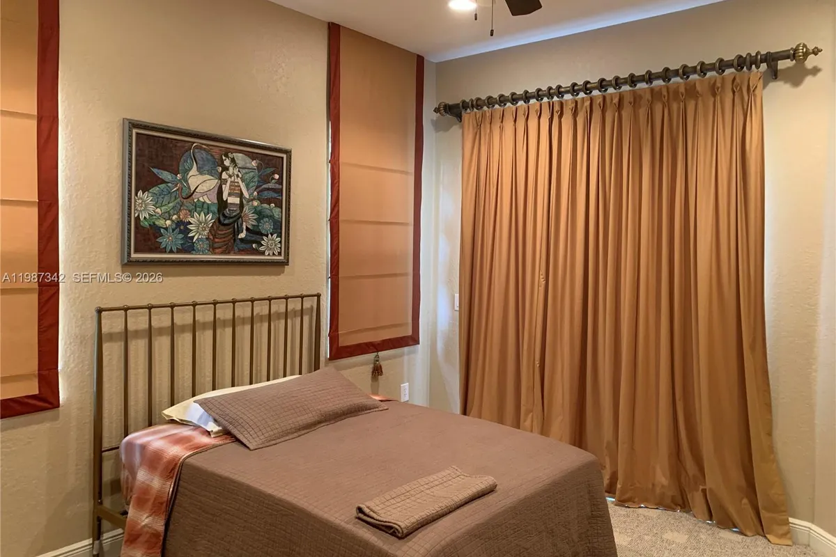 4723 SW 195th Way, Miramar FL 33029