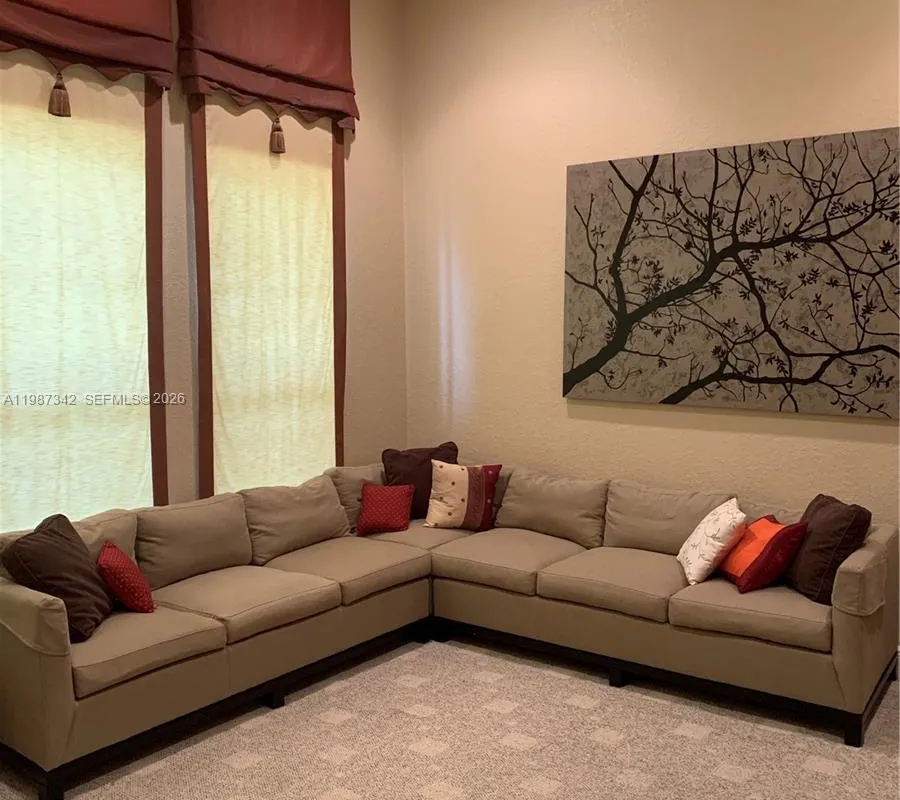 4723 SW 195th Way, Miramar FL 33029