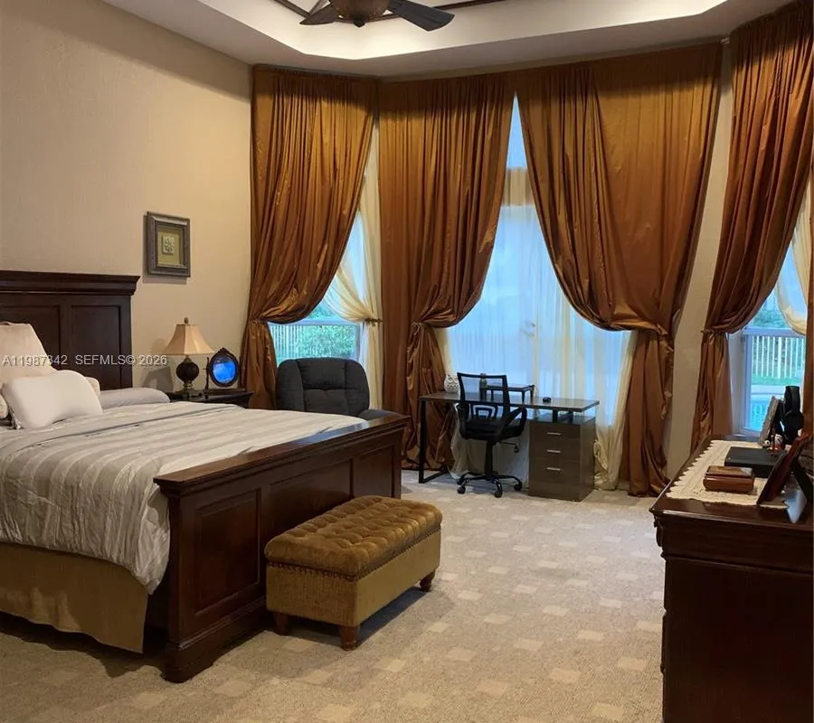 4723 SW 195th Way, Miramar FL 33029