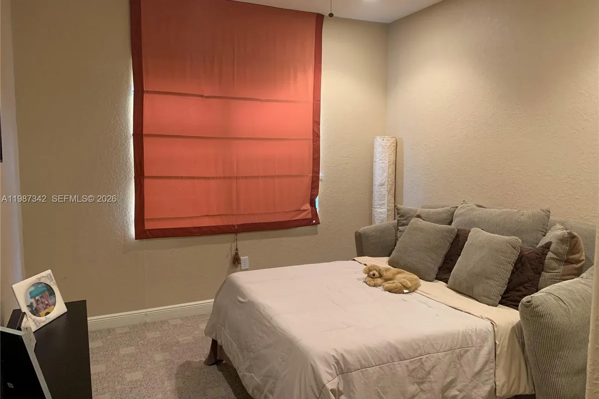 4723 SW 195th Way, Miramar FL 33029