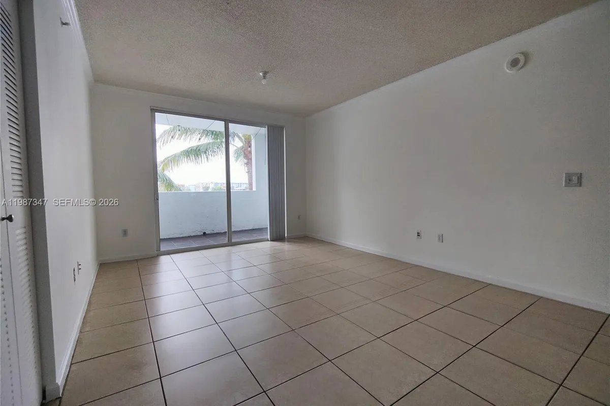 17100 N Bay Rd # 1305, Sunny Isles Beach FL 33160