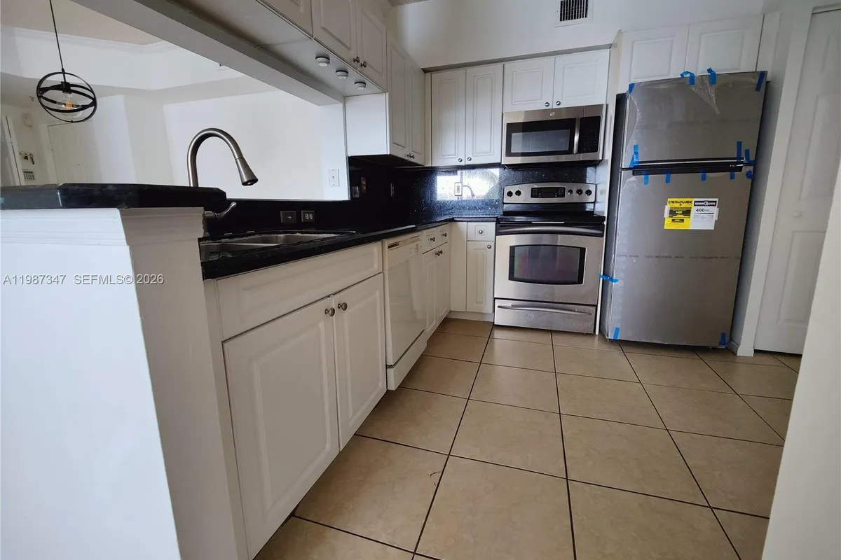 17100 N Bay Rd # 1305, Sunny Isles Beach FL 33160