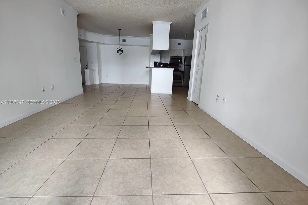 17100 N Bay Rd # 1305, Sunny Isles Beach FL 33160