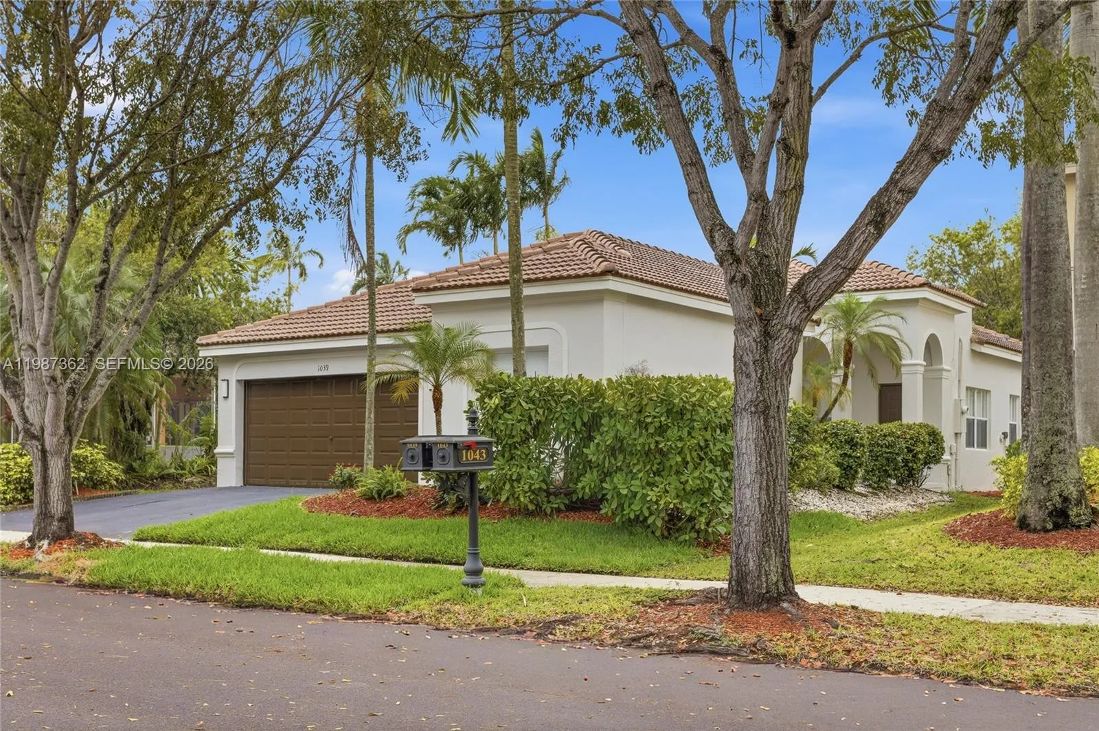 1039 Bluewood Ter # 1039, Weston FL 33327