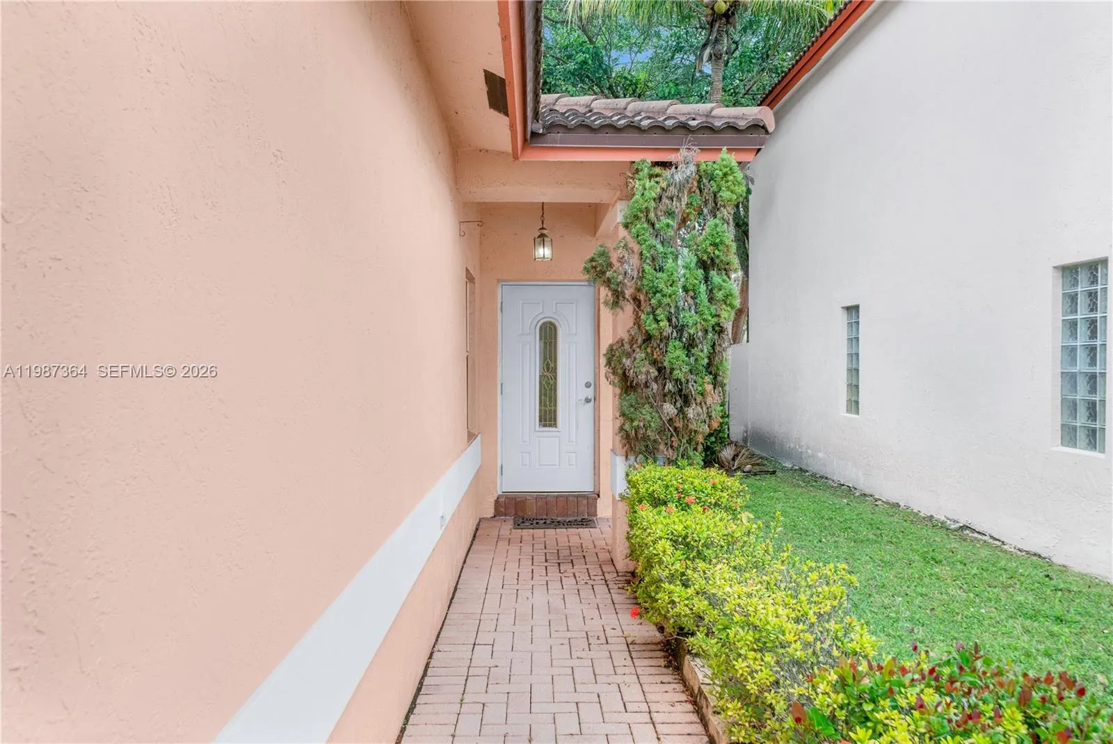 19269 NW 14th St, Pembroke Pines FL 33029