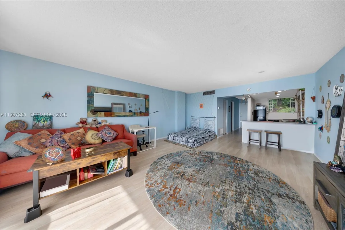 12500 NE 15th Ave # 312, North Miami FL 33161