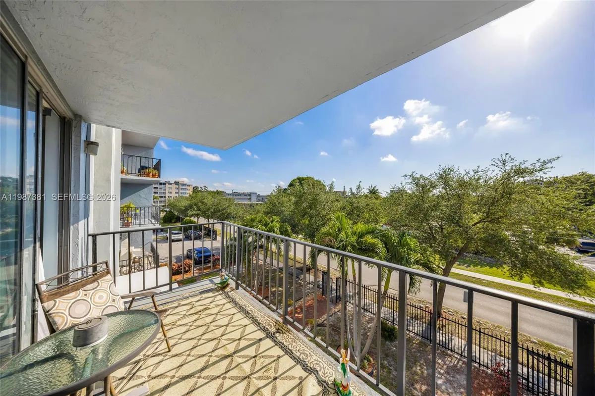 12500 NE 15th Ave # 312, North Miami FL 33161