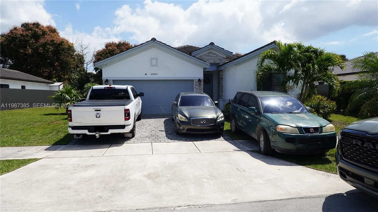 4 bedroom 3 bath for sale at 16869 SW 109th Pl, Miami FL 33157