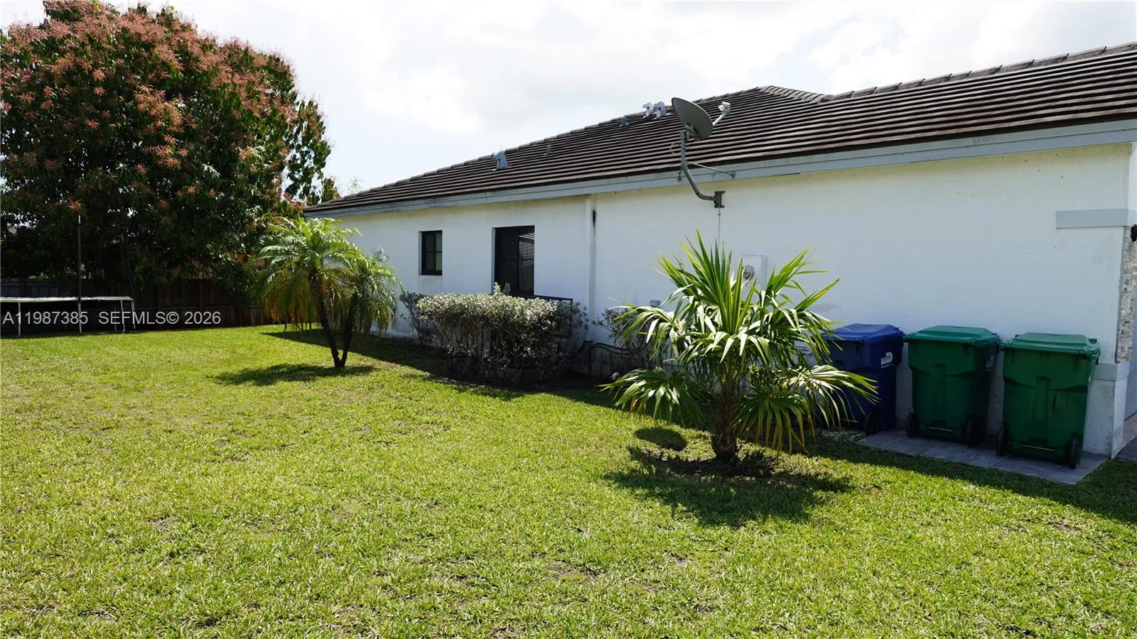 16869 SW 109th Pl, Miami FL 33157