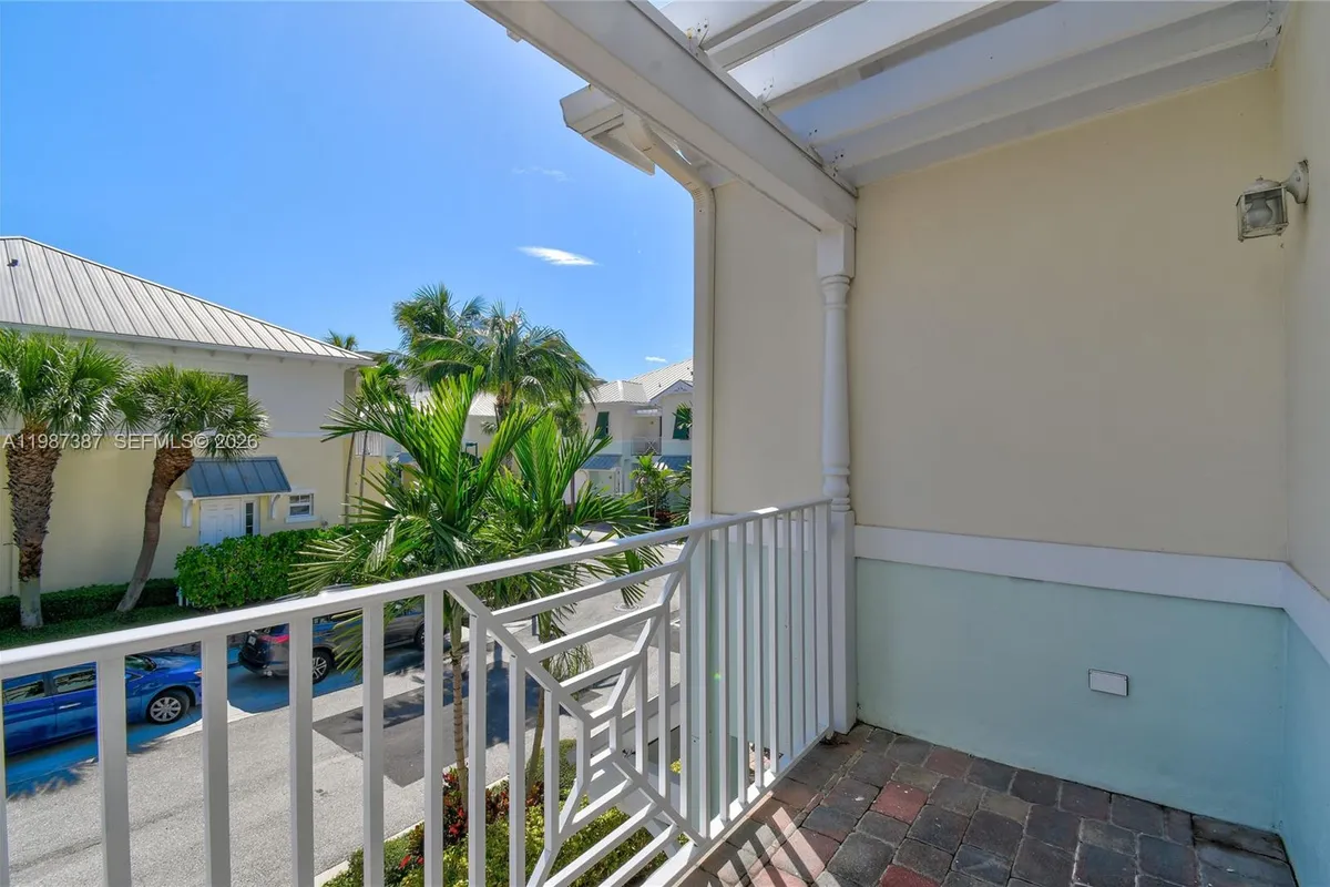 475 Ocean Ridge Way, Juno Beach FL 33408