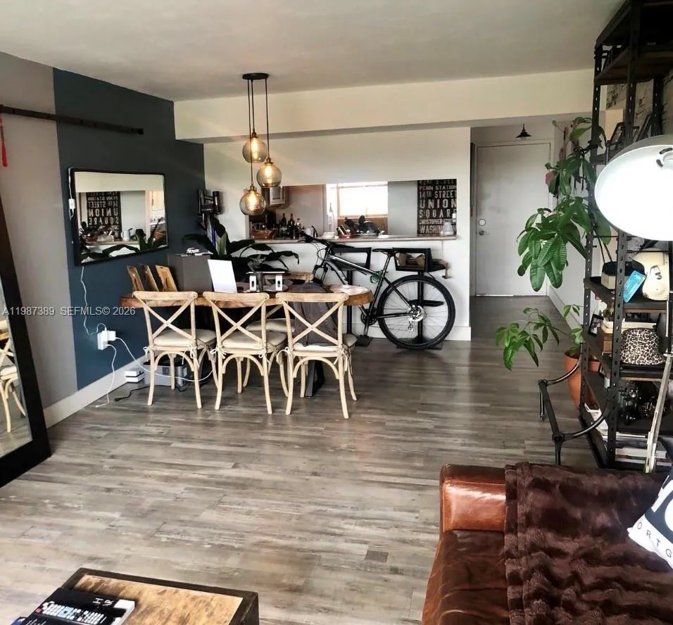 10317 NW 9th St Cir # 9, Miami FL 33172