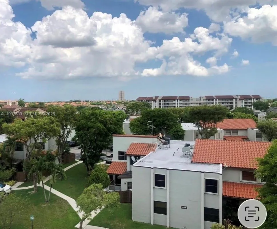 10317 NW 9th St Cir # 9, Miami FL 33172