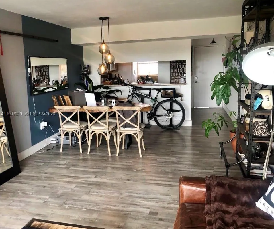 10317 NW 9th St Cir # 9, Miami FL 33172