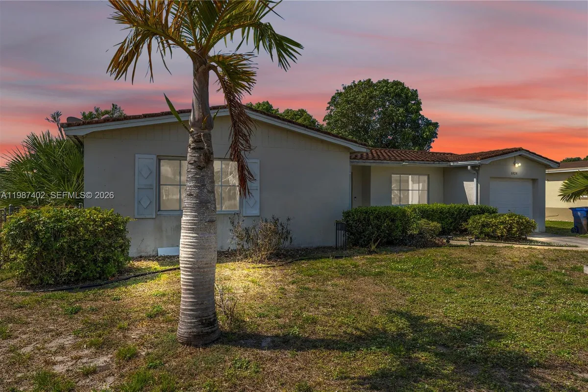 6924 NW 8th Ct, Margate FL 33063