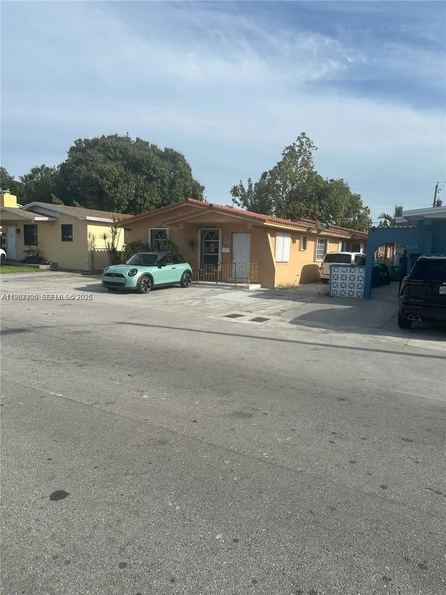 3268 SW 25th St # 3268, Miami FL 33133