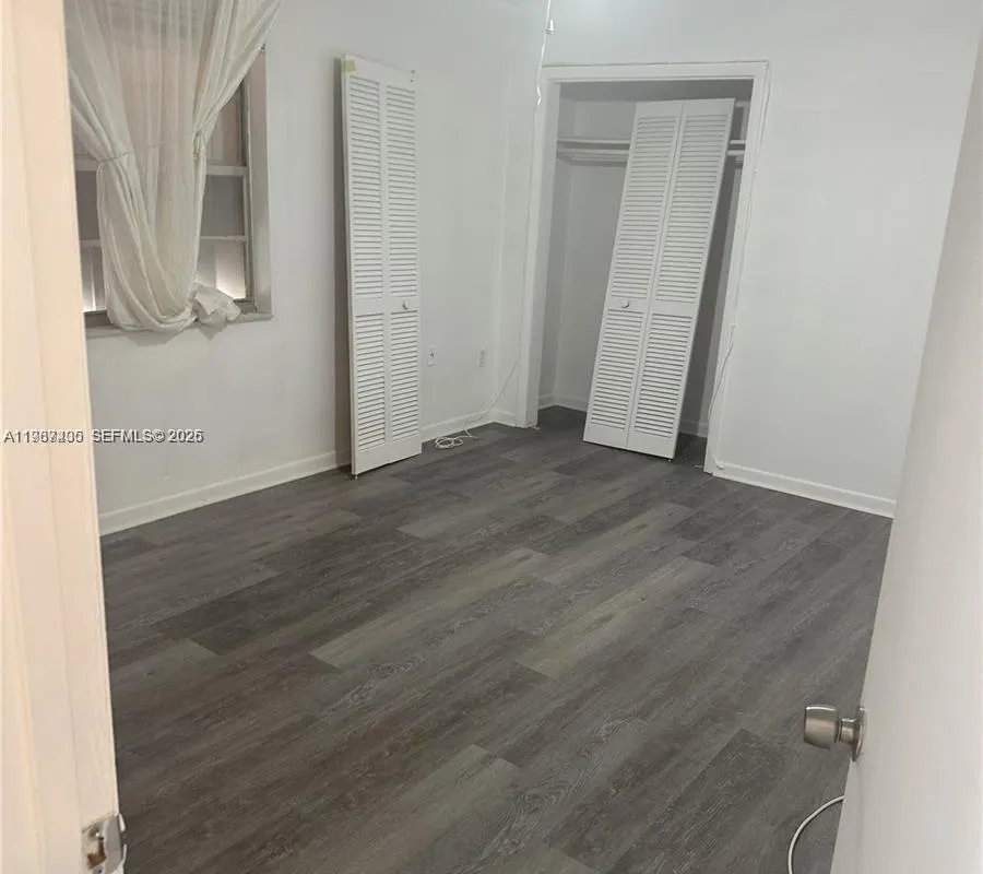 3268 SW 25th St # 3268, Miami FL 33133