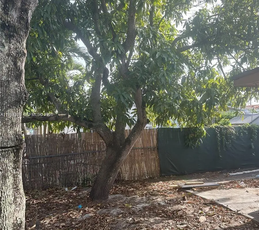 3268 SW 25th St # 3268, Miami FL 33133