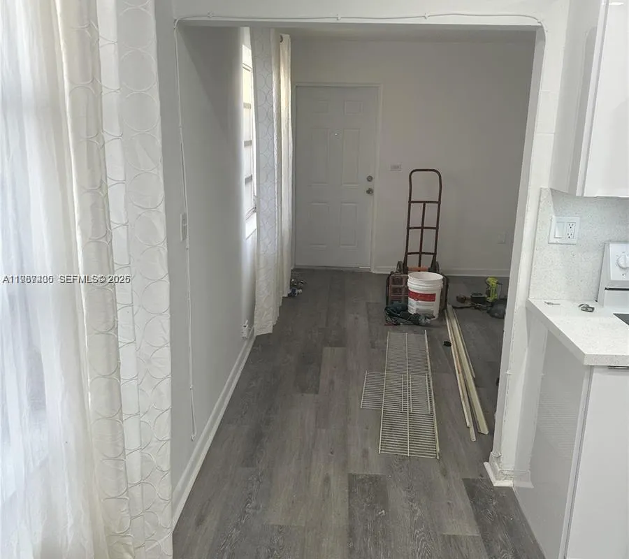 3268 SW 25th St # 3268, Miami FL 33133