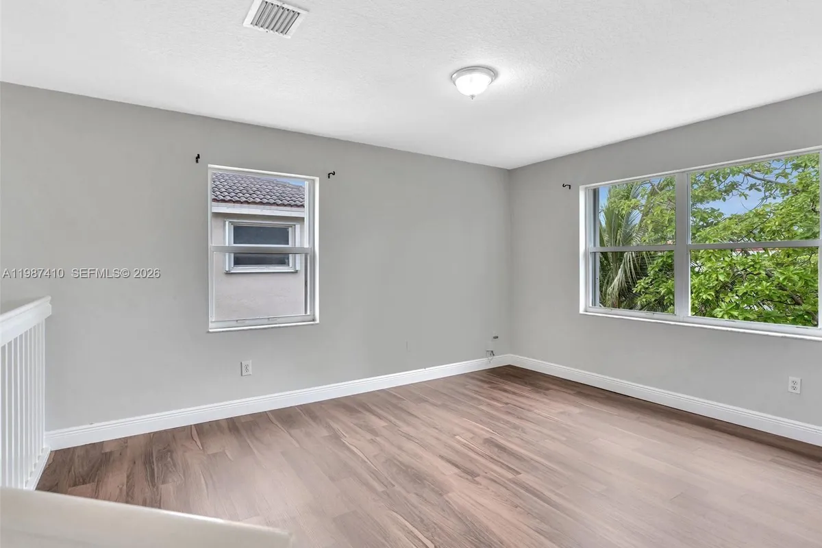 1498 SW 106th Ave # 1498, Pembroke Pines FL 33025