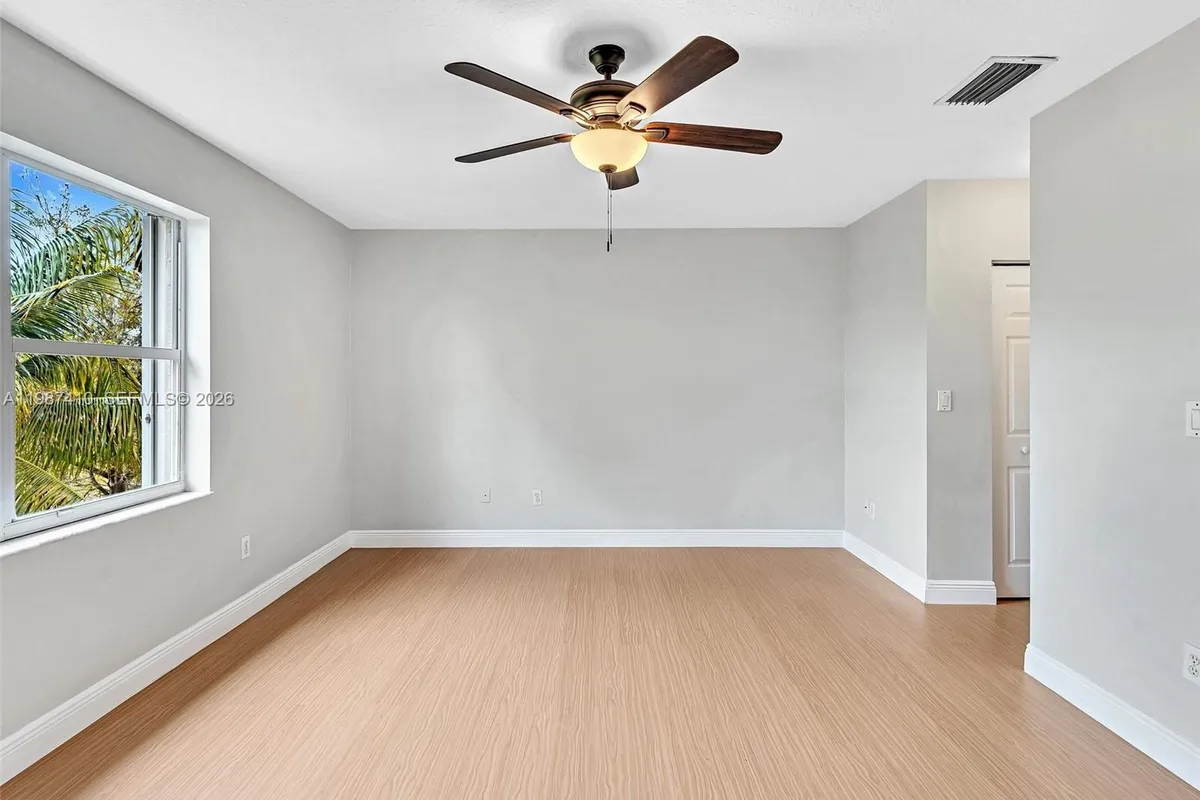 1498 SW 106th Ave # 1498, Pembroke Pines FL 33025