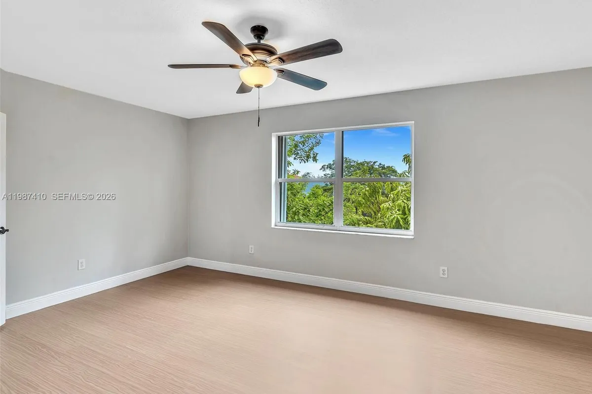 1498 SW 106th Ave # 1498, Pembroke Pines FL 33025