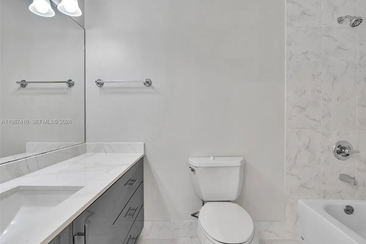 1498 SW 106th Ave # 1498, Pembroke Pines FL 33025