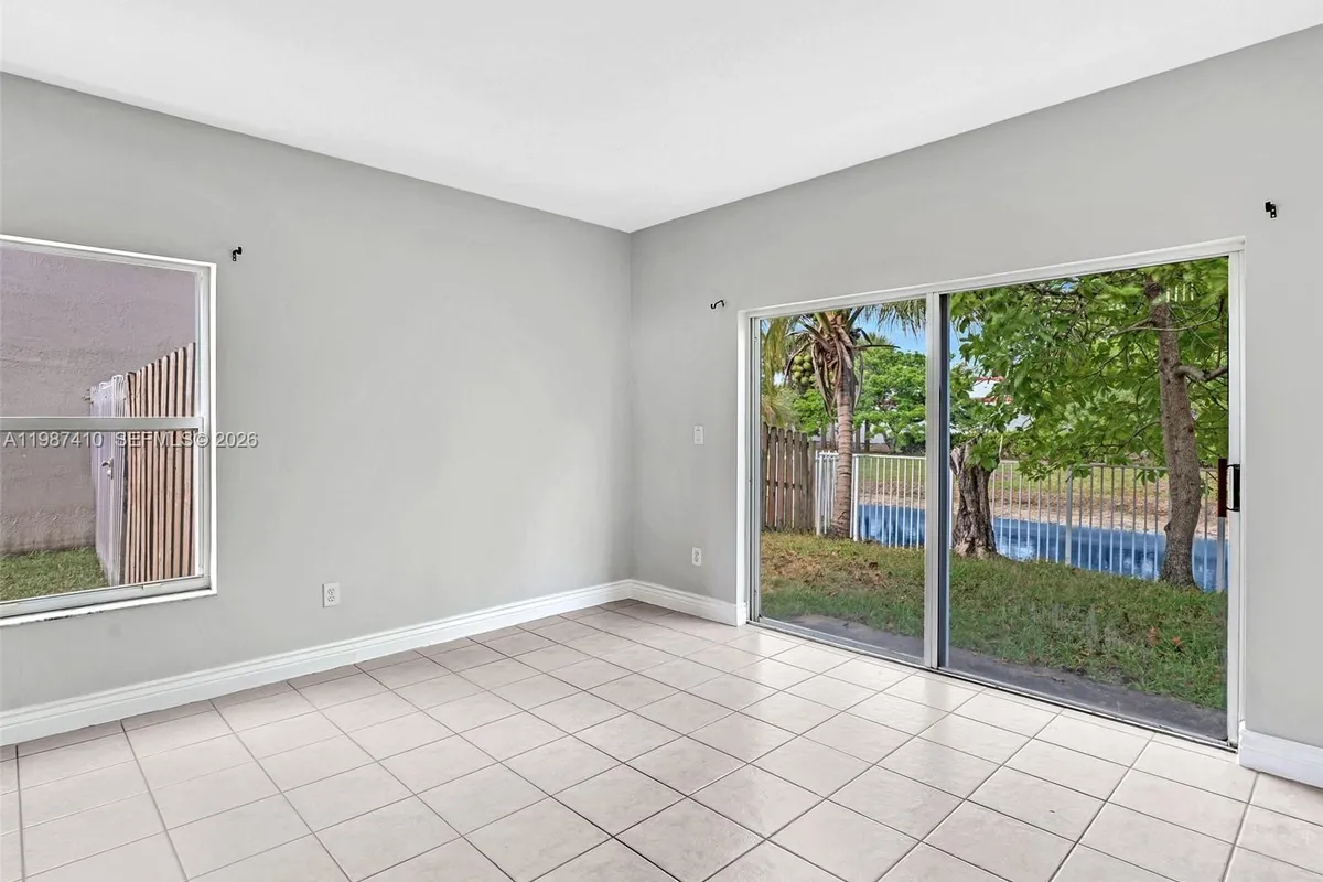 1498 SW 106th Ave # 1498, Pembroke Pines FL 33025