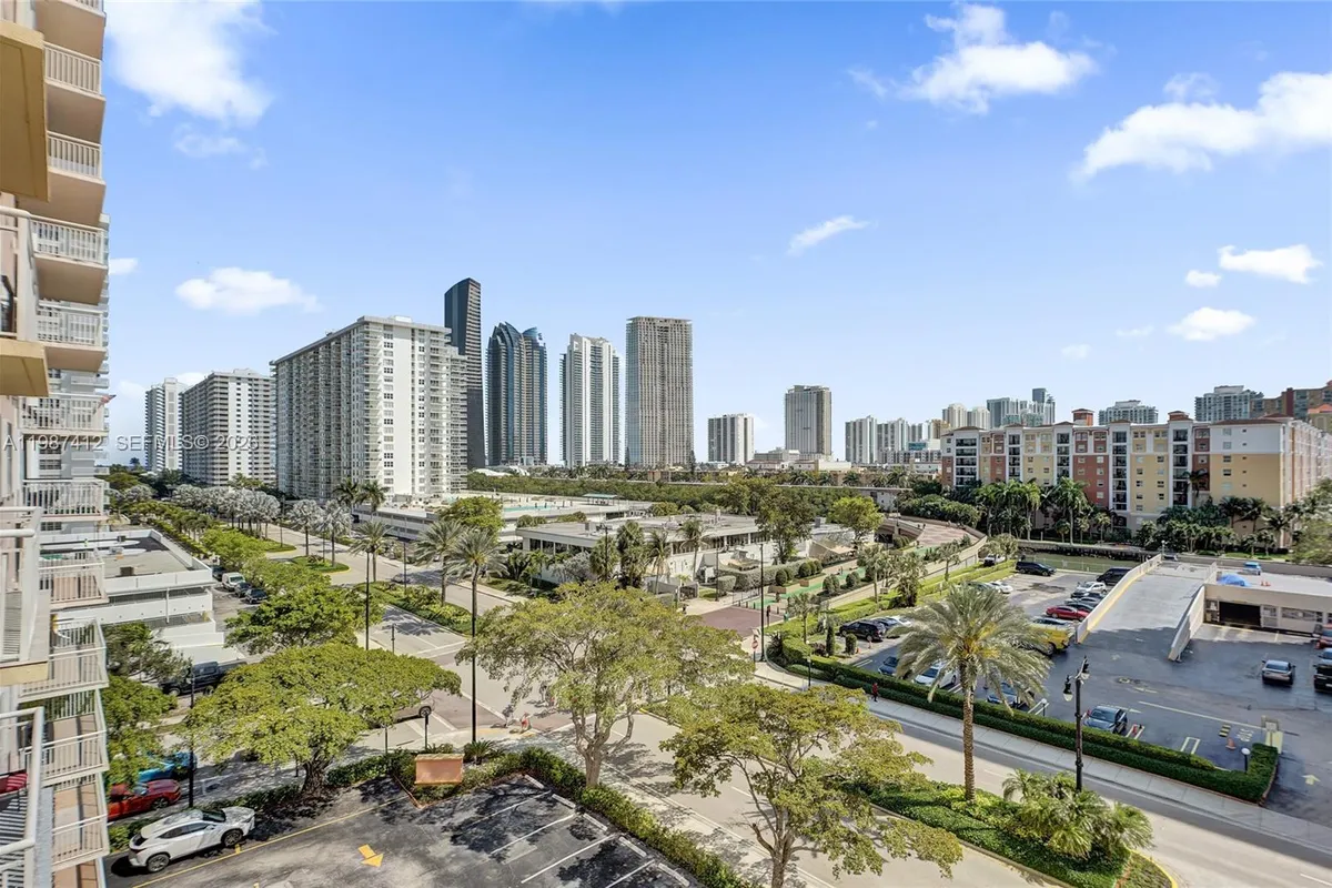 251 174th St # 614, Sunny Isles Beach FL 33160