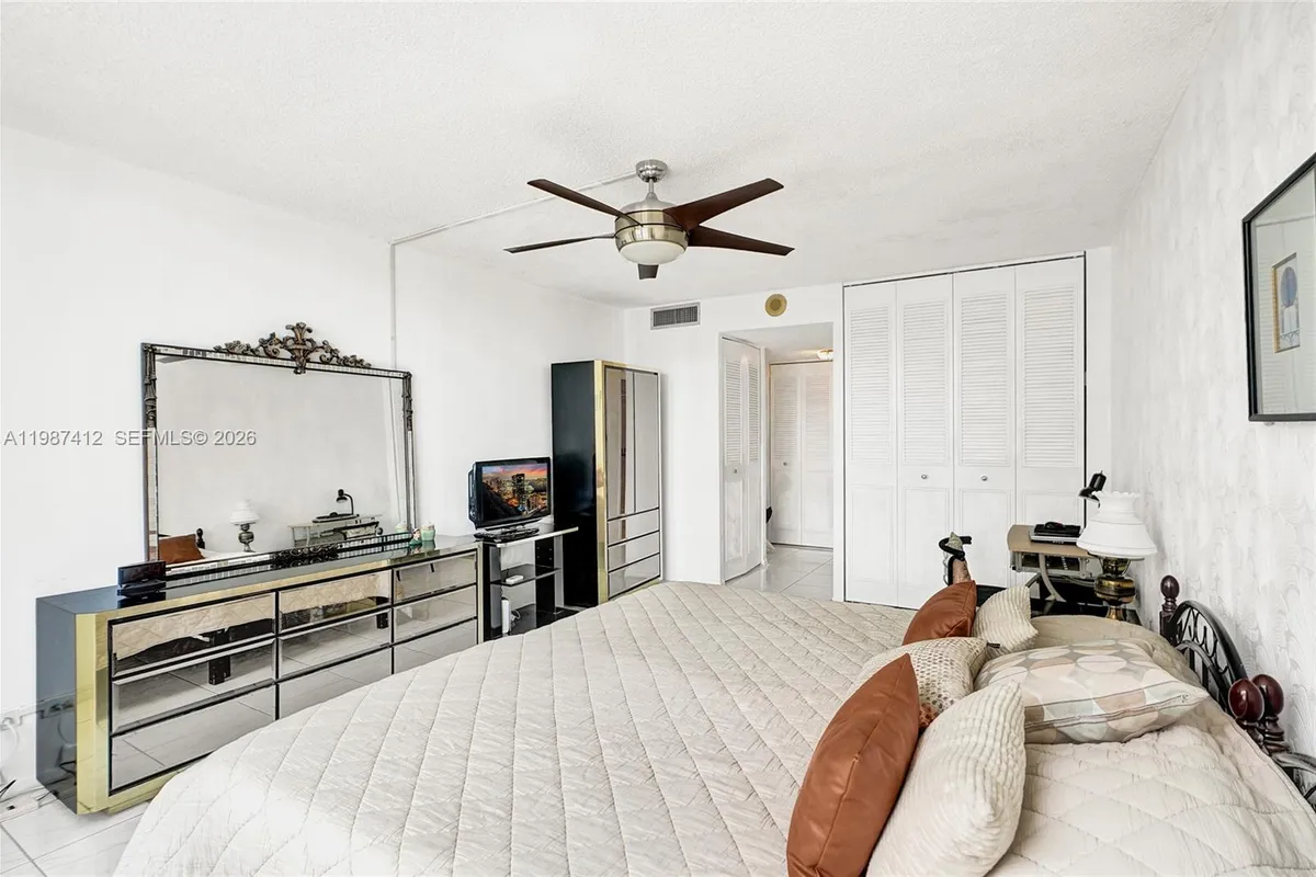 251 174th St # 614, Sunny Isles Beach FL 33160