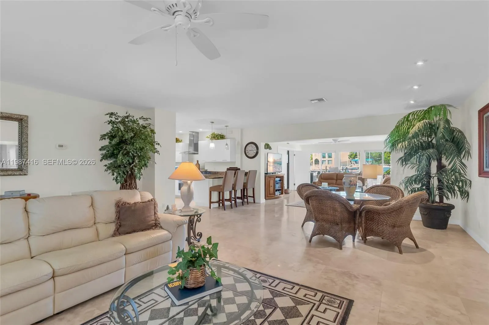 1995 Ixora Rd, North Miami FL 33181