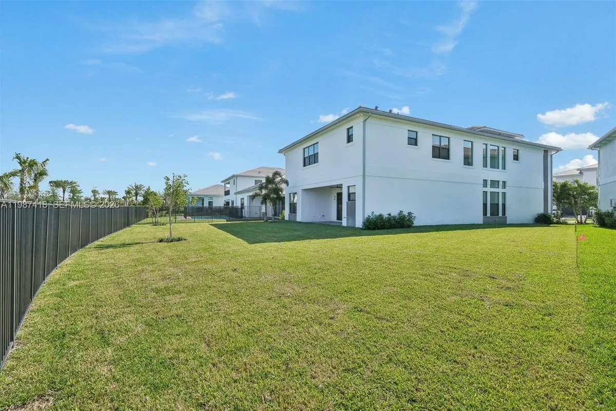 13083 Feathering Way, Palm Beach Gardens FL 33412